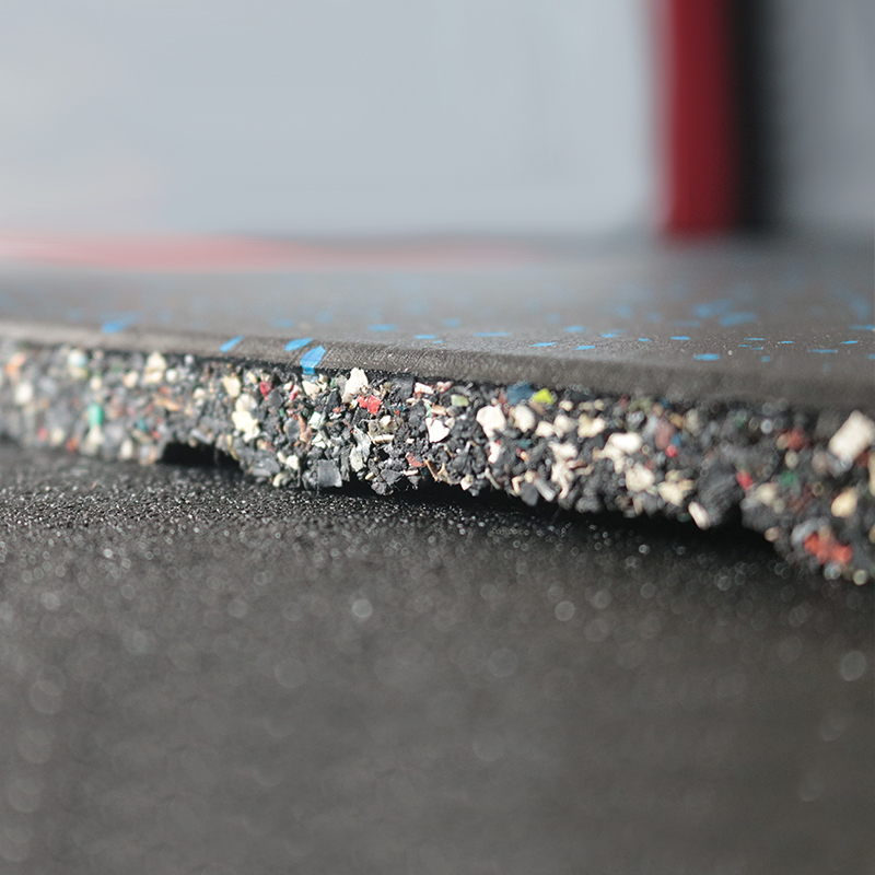 Composite Flooring with Mixed Colored and Fine Granules-img5