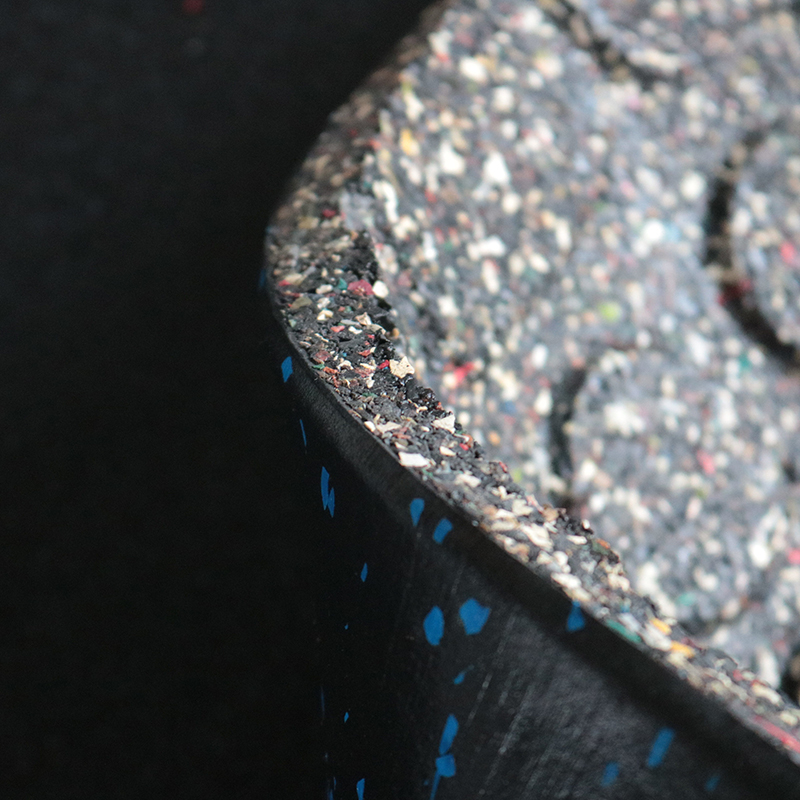 Composite Flooring with Mixed Colored and Fine Granules-img4