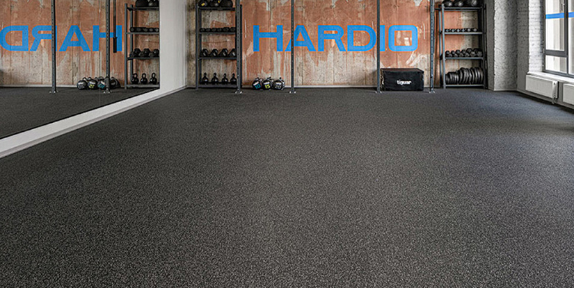 Interlocking vs. Roll Mats: Which One for Commercial Gyms(pic1)